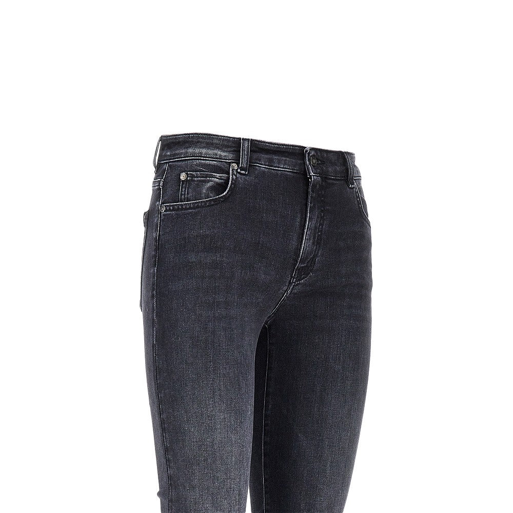 stretch denim jeans