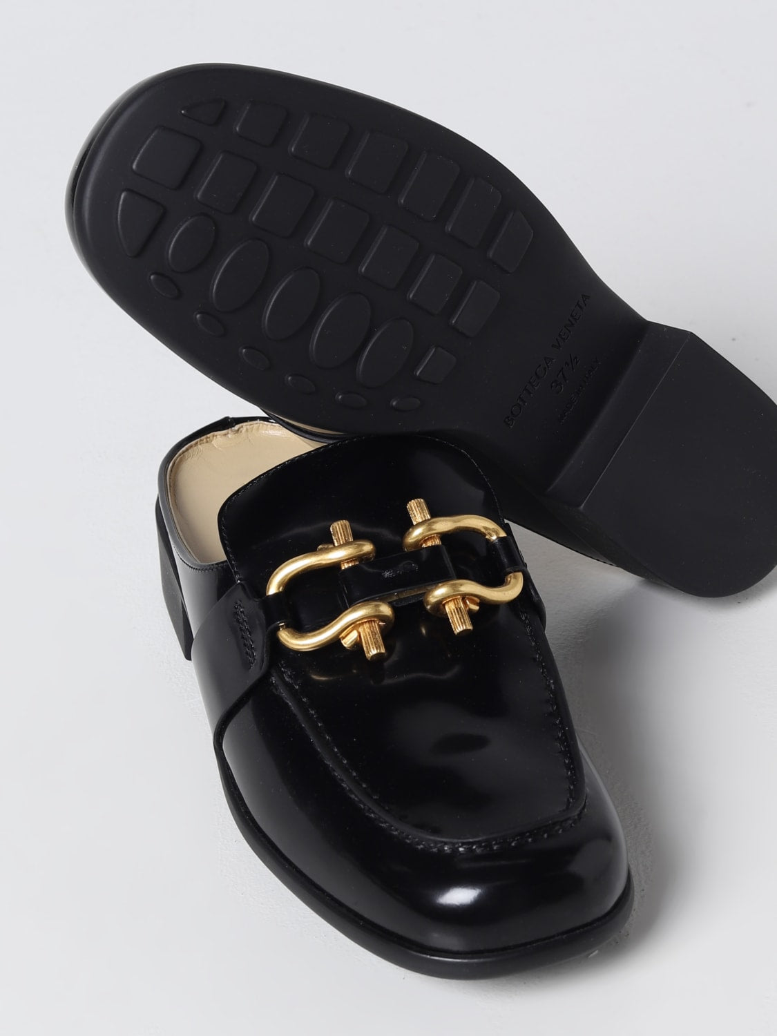 bottega veneta mules in leather