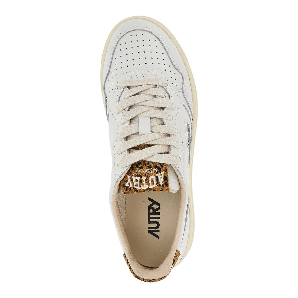 medalist low sneakers