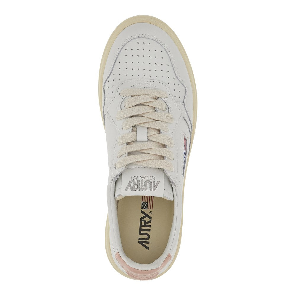 AUTRY 36 leather medalist low sneakers