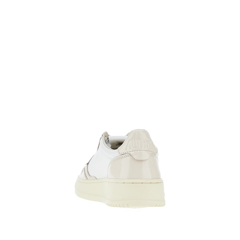 AUTRY 37 medalist low sneakers with patent details