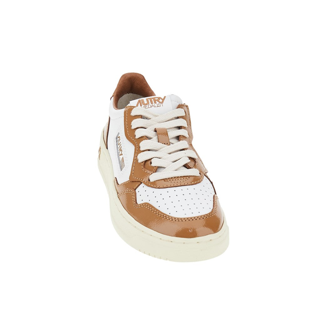 medalist low sneakers with patent details