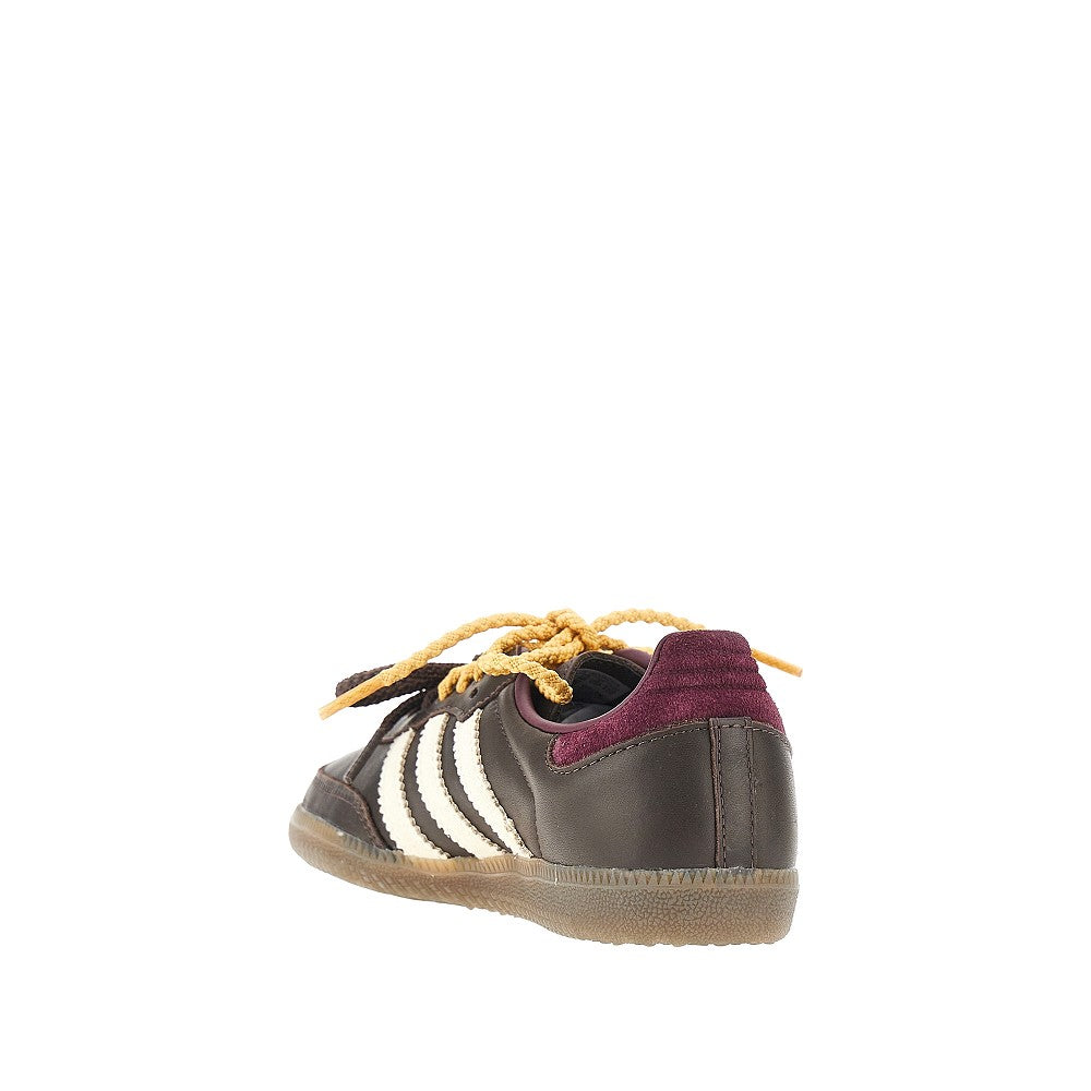 samba og sneakers