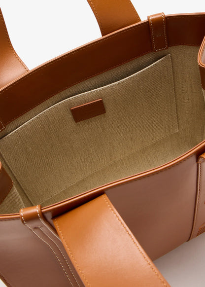Woody Medium Leather Tote