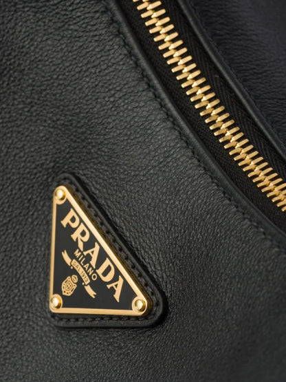 Arque Large Leather Shoulder Bag