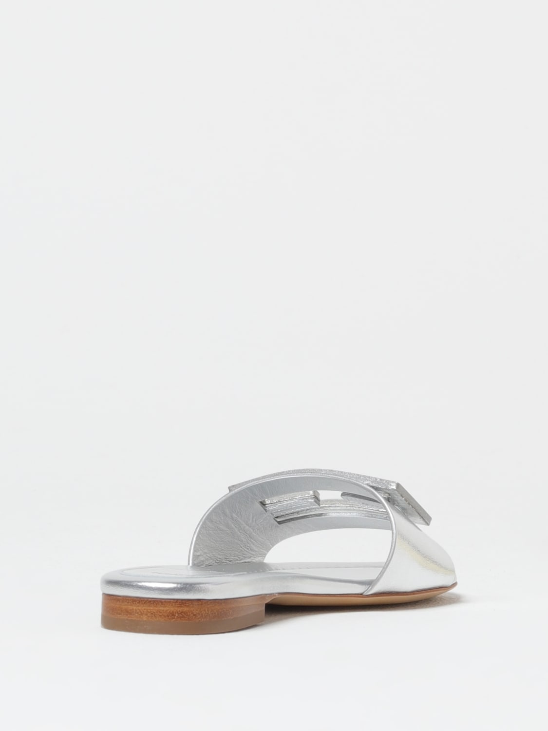 flat sandals woman fendi