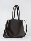 woman's shoulder bag