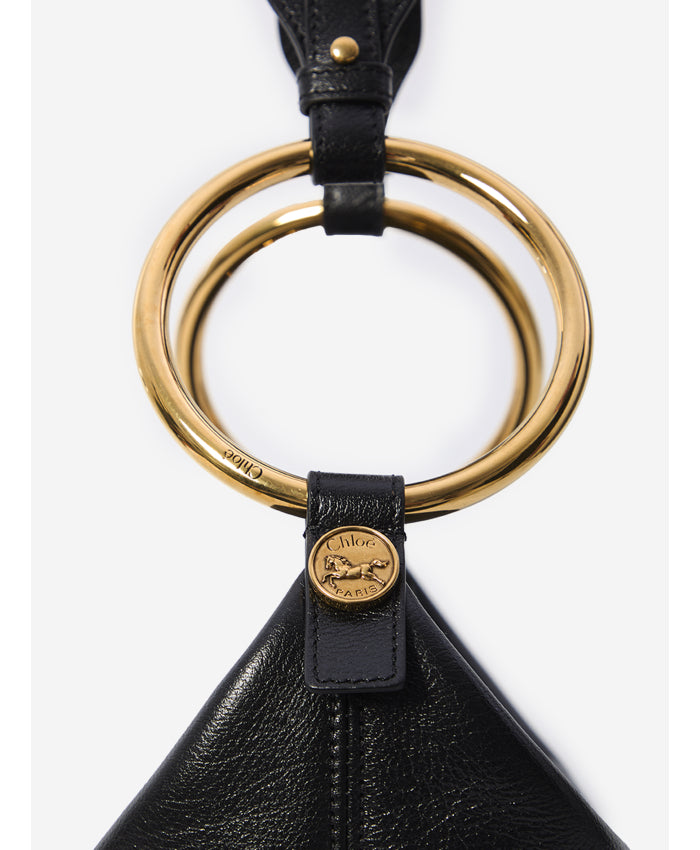 Chloe&